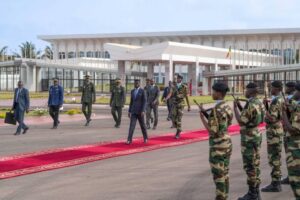 Lire la suite à propos de l’article Visites au Mali et au Burkina Faso : Le Président Bassirou Diomaye Faye a quitté Dakar (Photos)