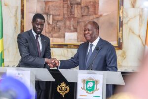 Lire la suite à propos de l’article Sénégal-côte d’ivoire | le président Bassirou Diomaye Faye souligne les opportunités de coopération lors de sa visite à Abidjan